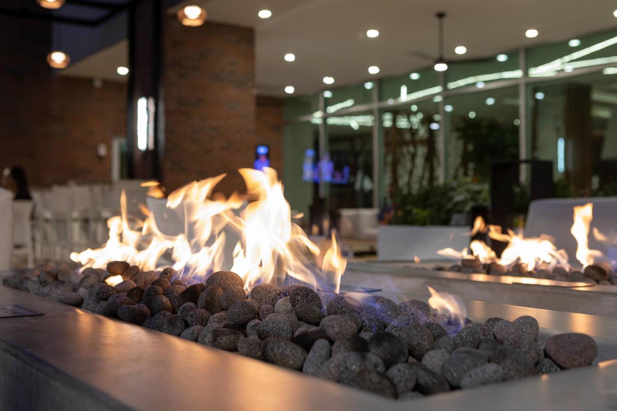 Springhill Suites By Marriott Greenville Downtown Εξωτερικό φωτογραφία