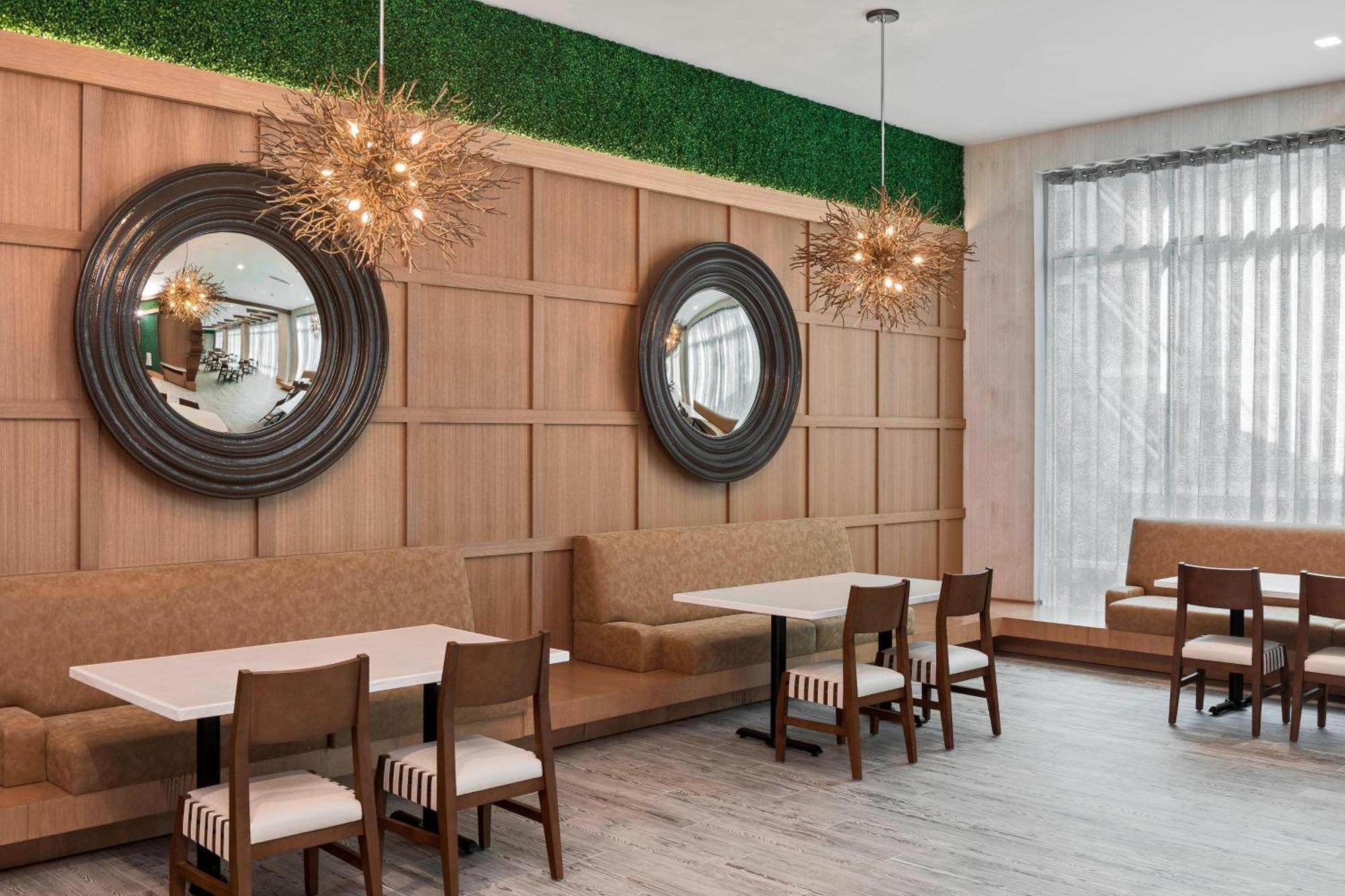 Springhill Suites By Marriott Greenville Downtown Εξωτερικό φωτογραφία